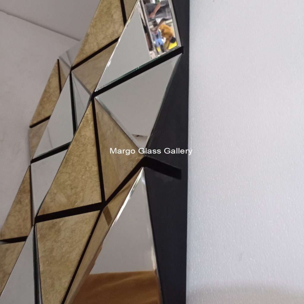MG 004706 Motif 3D Silver Gold leaf Uk 120x 120 cm – Luxury handcrafted mirror premium quality glass with ornate frame handcrafted in Indonesia