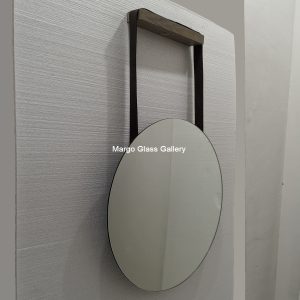 MG 004717 Round Mirror Dengan gnatungan Kulit Uk 60 cm x 60 cm – Handcrafted decorative mirror mirror premium quality glass with ornate frame handcrafted in Indonesia