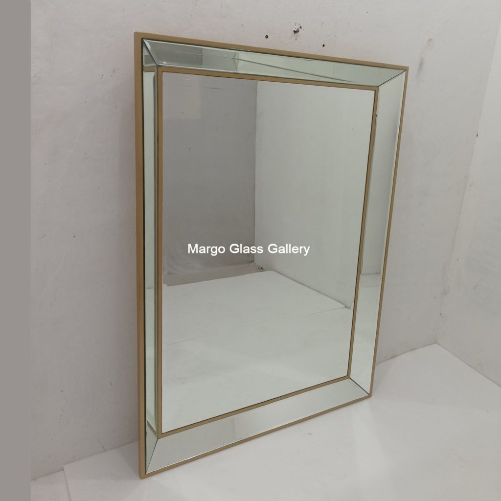 MG 004745 Modern Mirror Baki Uk 110 cm x 150 cm – Artisan decorative mirror mirror premium quality glass with ornate frame handcrafted in Indonesia