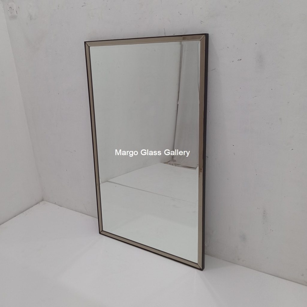 MG 004746 Modern Mirror List Brown 120,7 x 74 cm – Luxury decorative mirror mirror premium quality glass with ornate frame handcrafted in Indonesia