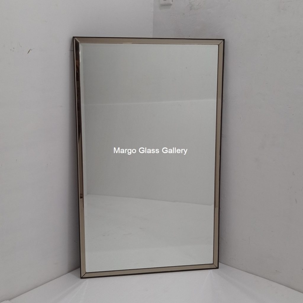 MG 004746 Modern Mirror List Brown 120,7 x 74 cm – Classic decorative mirror mirror premium quality glass with ornate frame handcrafted in Indonesia
