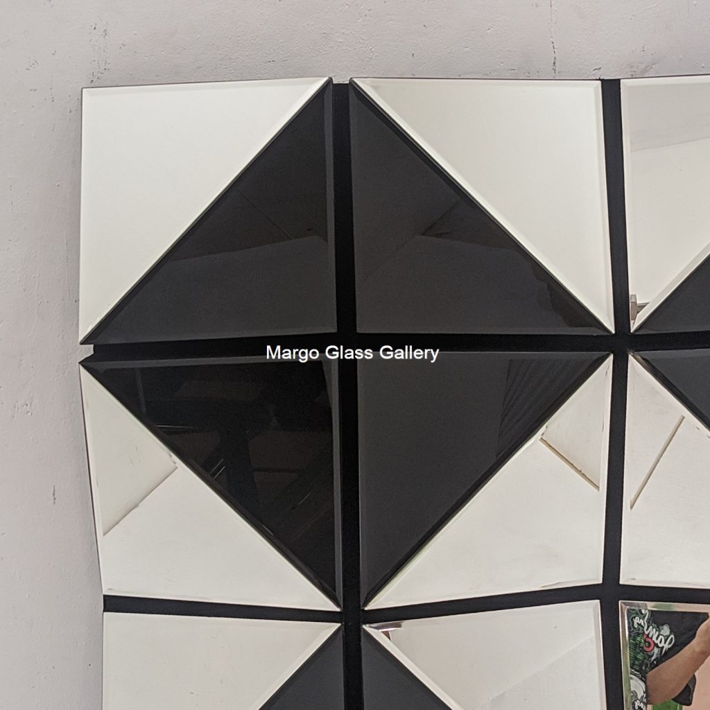 MG 004750 Modern Mirror Black Overall 120 cm x 120 cm – Artisan decorative mirror mirror premium quality glass with ornate frame handcrafted in Indonesia