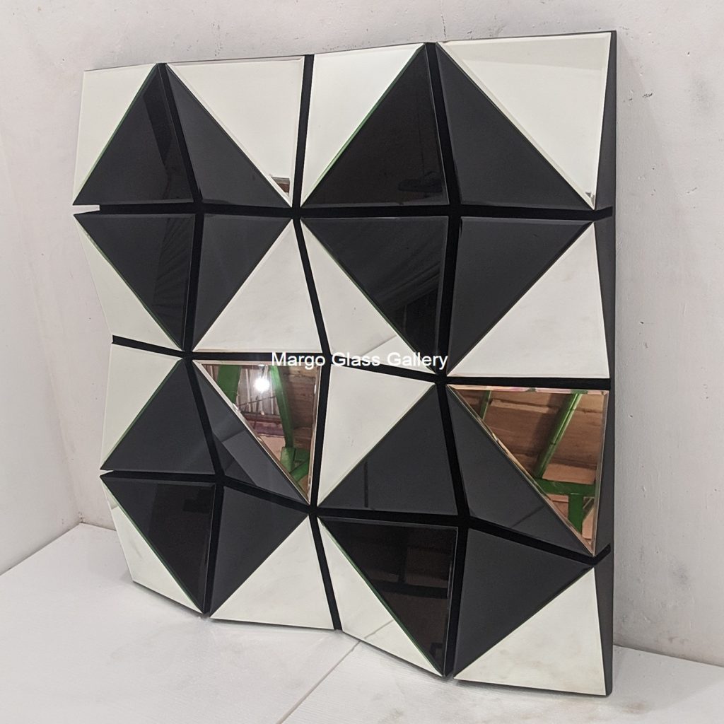 MG 004750 Modern Mirror Black Overall 120 cm x 120 cm – Handcrafted decorative mirror mirror premium quality glass with ornate frame handcrafted in Indonesia