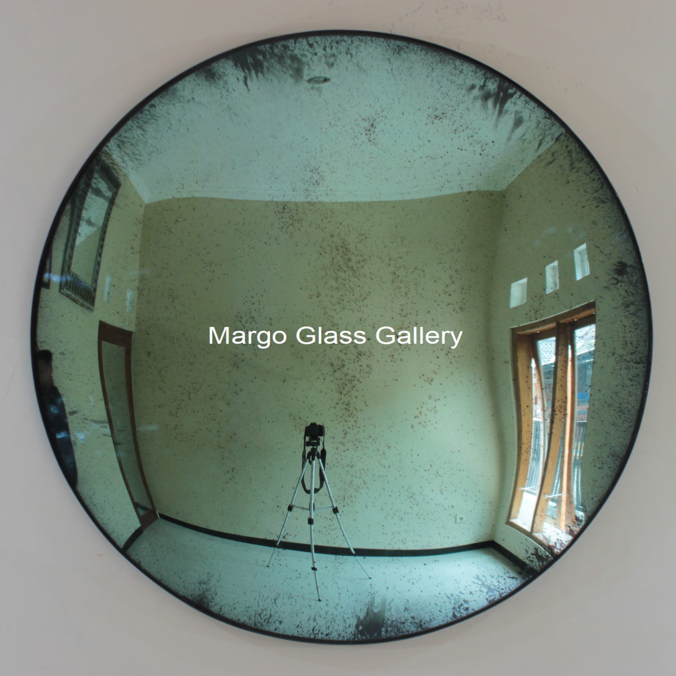 Green Convex Mirror