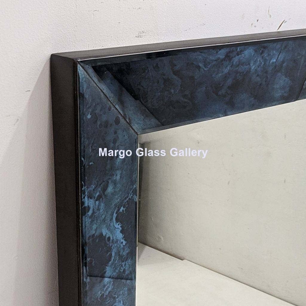 MG 004756 Wall Mirror Baki List Blue Overall 113 cm x 113 cm List 15 cm tebel 7 cm – Handcrafted decorative mirror mirror premium quality glass with ornate frame handcrafted in Indonesia