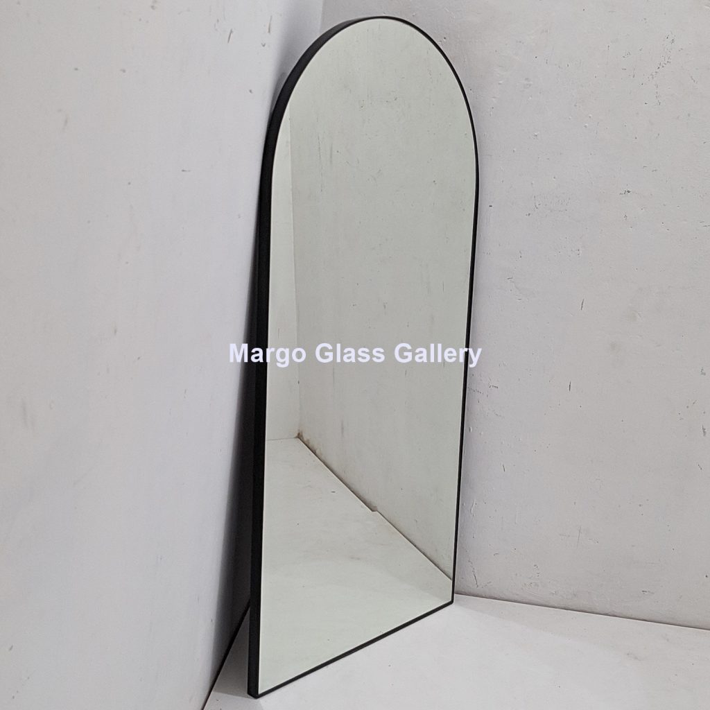 MG 004758 IDARCH Arched Mirror 122 cm x 61cm – Elegant decorative mirror mirror premium quality glass with ornate frame handcrafted in Indonesia