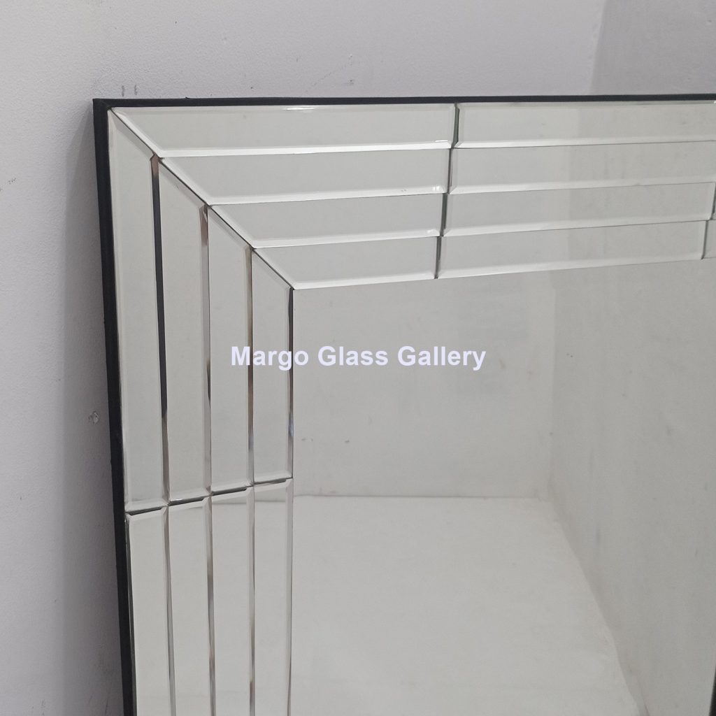 MG 004778 Modern Mirror Minimalit Uk 120 cm x 80 cm – Luxury decorative mirror mirror premium quality glass with ornate frame handcrafted in Indonesia