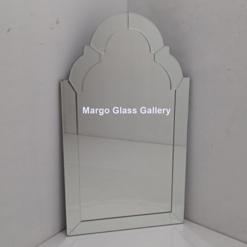 MG 004782 Modern Minimalis overall 122 cmx 77 cm – Handcrafted handcrafted mirror premium quality glass with ornate frame handcrafted in Indonesia