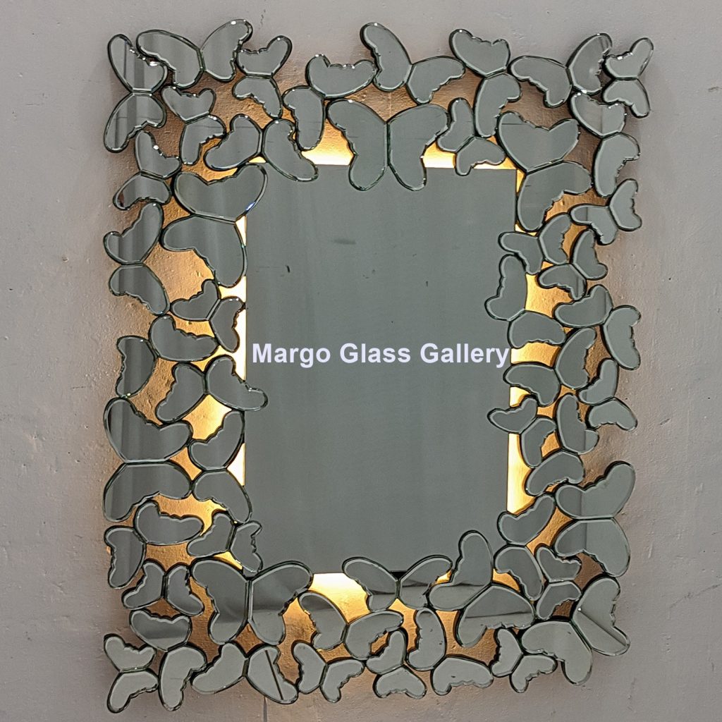 MG 004783 Modern mirror butterfly 100×80 cm – Elegant decorative mirror mirror premium quality glass with ornate frame handcrafted in Indonesia