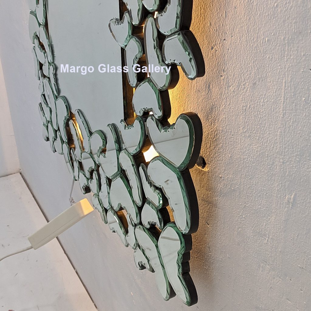 MG 004783 Modern mirror butterfly 100×80 cm – Artisan decorative mirror mirror premium quality glass with ornate frame handcrafted in Indonesia