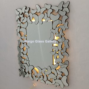 MG 004783 Modern mirror butterfly 100×80 cm – Handcrafted decorative mirror mirror premium quality glass with ornate frame handcrafted in Indonesia