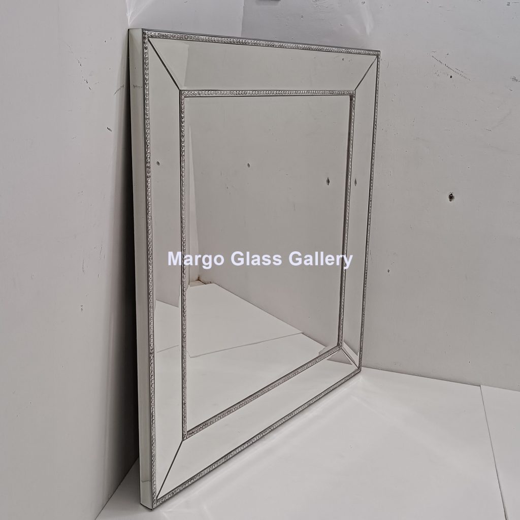 MG 004791 Square Mirror Uk 120 cm x 110 cm List silver – Classic decorative mirror mirror premium quality glass with ornate frame handcrafted in Indonesia