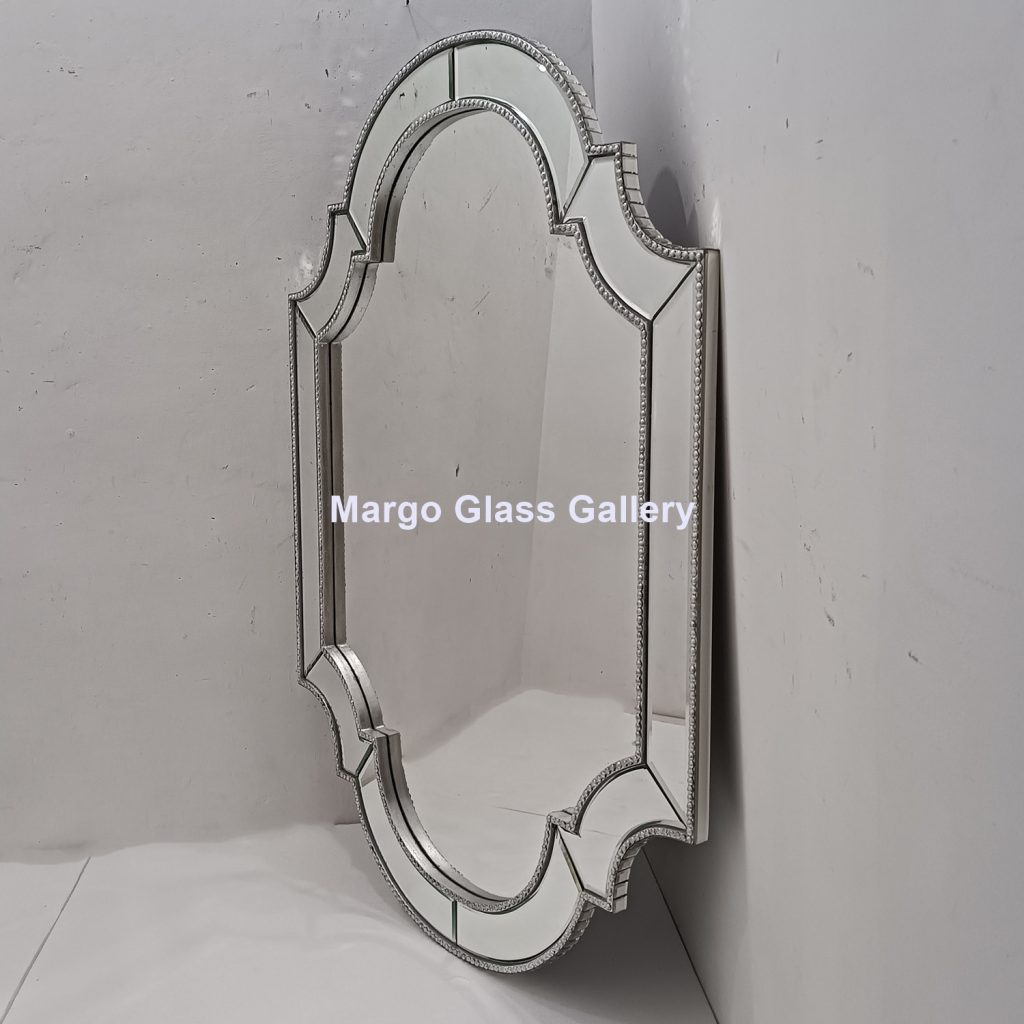 MG 004792 Modern Mirror Uk. 140 cm x 100 cm List Silver – Classic decorative mirror mirror premium quality glass with ornate frame handcrafted in Indonesia