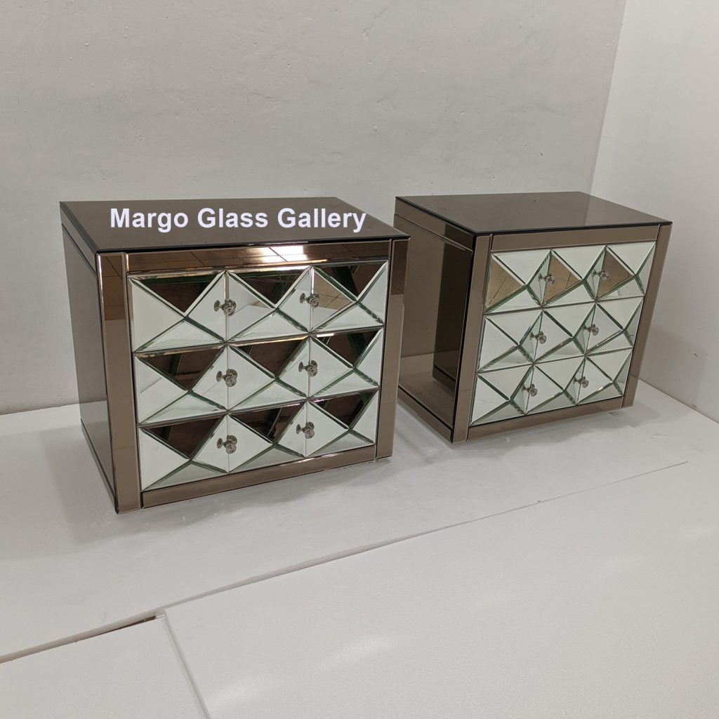 MG 006299 Nakas Brown Silver Uk 75 x45x 65 cm laci Piramid 3D – Luxury handcrafted mirror premium quality glass with ornate frame handcrafted in Indonesia