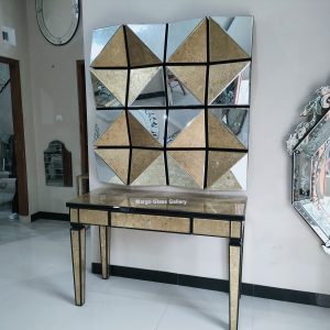 MG 006301 Table and mirror – Handcrafted decorative mirror mirror premium quality glass with ornate frame handcrafted in Indonesia