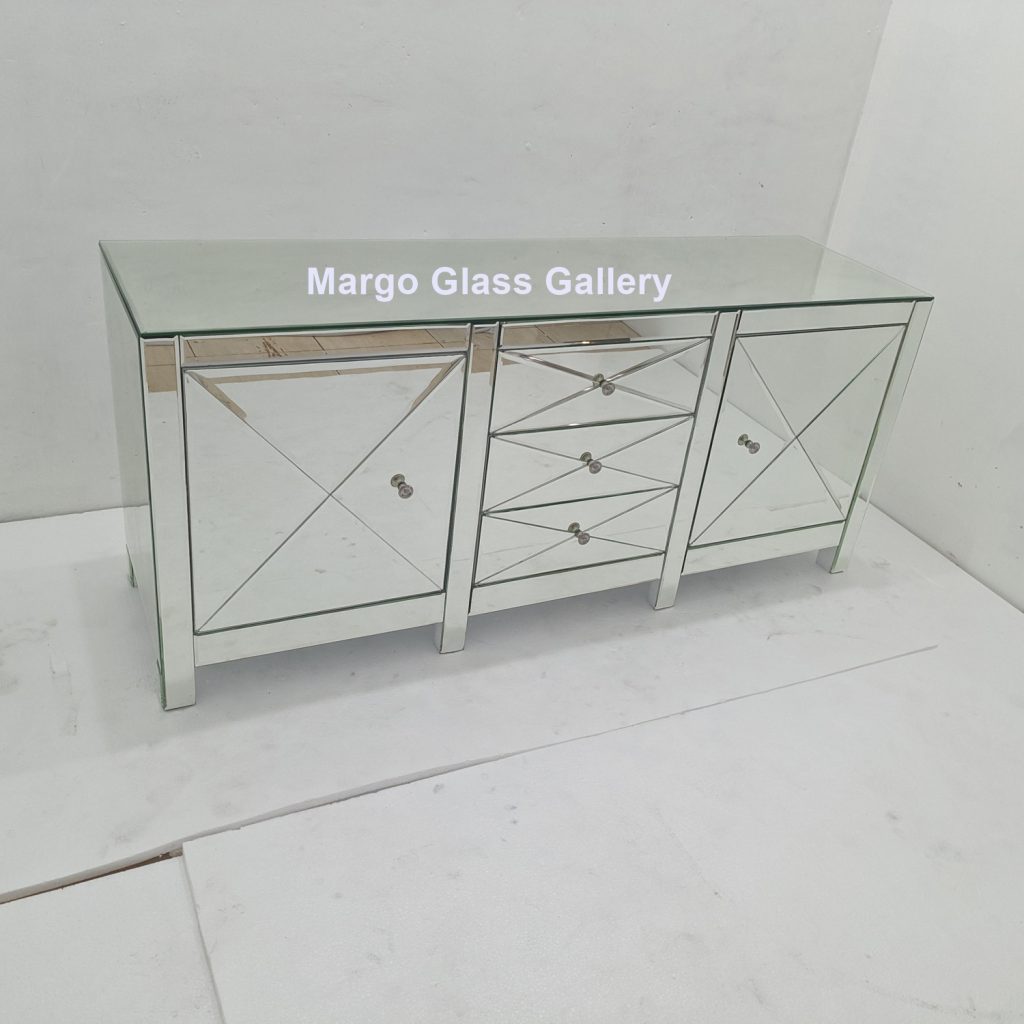 MG 006303 Cabinet Uk 160 cm x 45 cm x 70 cm tengah laci 3 kanan kiri pintu – Artisan handcrafted mirror premium quality glass with ornate frame handcrafted in Indonesia