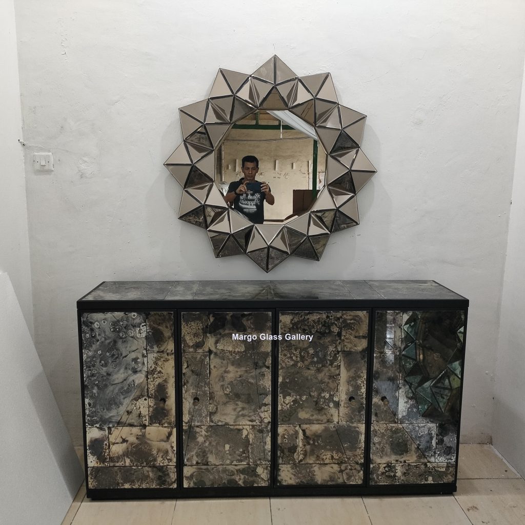 MG 006305 Cabinet Antique Miror uk 160 cm – Luxury antique mirror antique glass with gold frame handcrafted in Indonesia