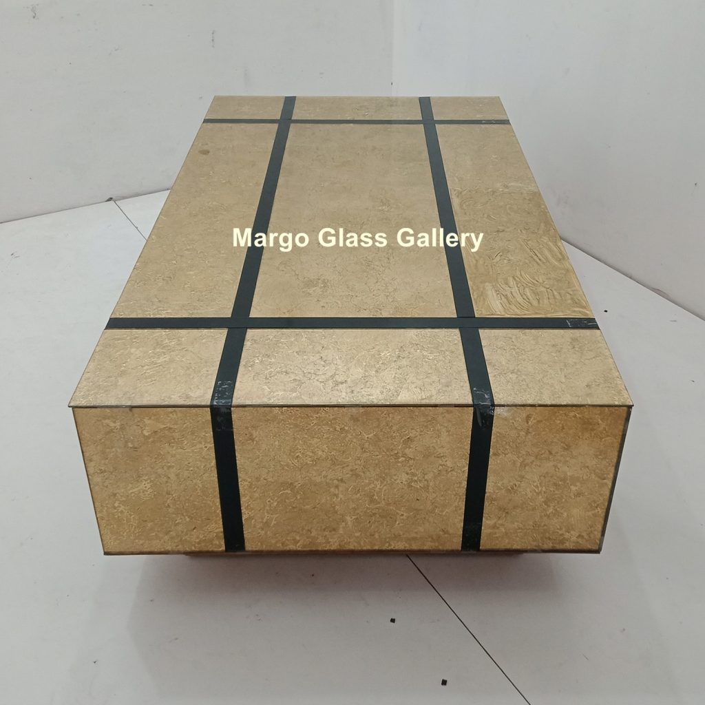 MG 006317 Coffe Table Gold Leaf Uk 141 x 81 x 43 cm – Luxury handcrafted mirror premium quality glass with ornate frame handcrafted in Indonesia