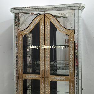 MG 006318 Lemari Uk 101 x 51 x 202 cm – Artisan handcrafted mirror premium quality glass with ornate frame handcrafted in Indonesia