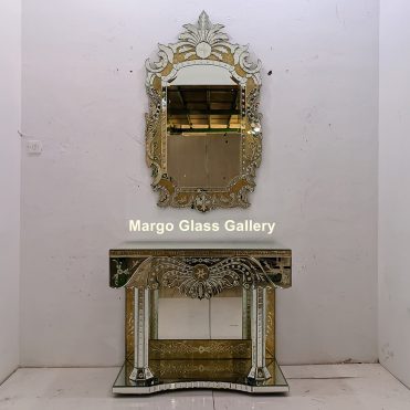 MG 006335 Venetian Mirror GoldUk 130 x 77 cm Gold Table Mirror Uk 100 cm x 50 cm x 80 cm (12)