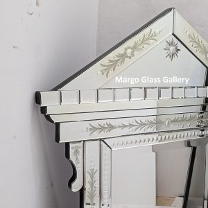MG 080100 Venetian Mirror overall 121 cm x 80 cm – Elegant venetian mirror hand-etched glass with ornate frame handcrafted in Indonesia