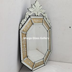 MG 080101 Venetian Mirror List Gold Leaf Uk 122 cm x 82 cm – Elegant venetian mirror hand-etched glass with ornate frame handcrafted in Indonesia