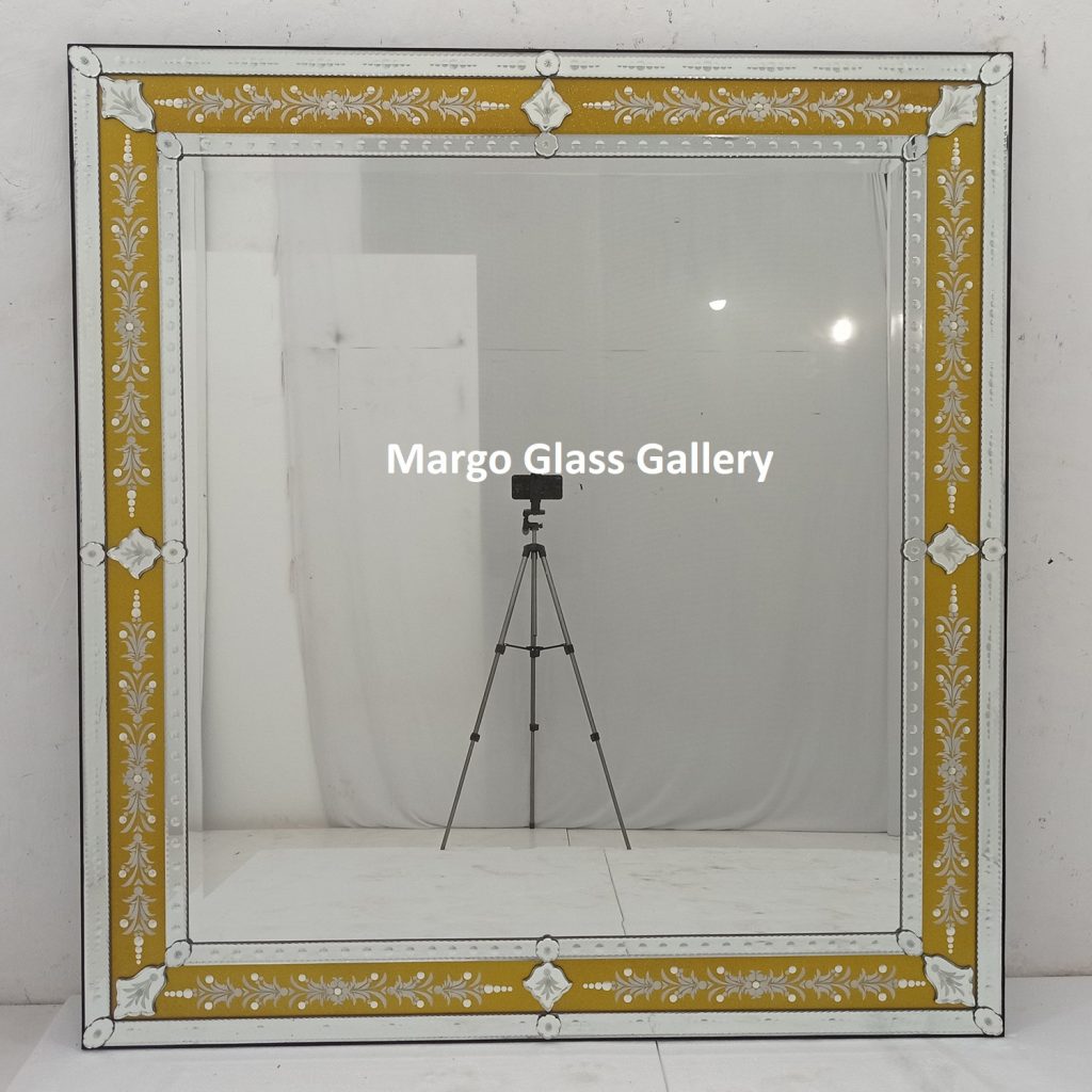 MG 080103 Venetian Wall Mirror List Gold Uk 160 cm x 151 cm – Classic venetian mirror hand-etched glass with ornate frame handcrafted in Indonesia