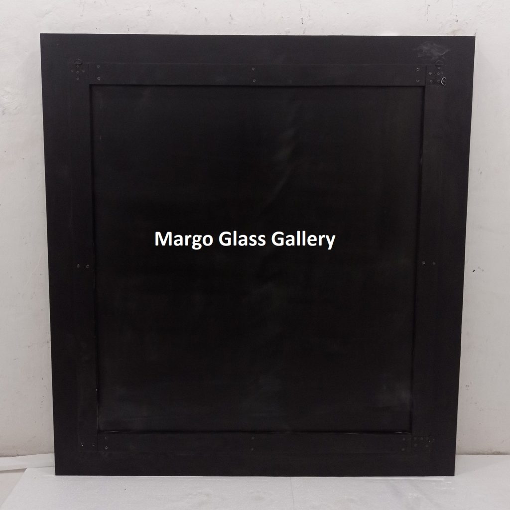 MG 080103 Venetian Wall Mirror List Gold Uk 160 cm x 151 cm – Elegant venetian mirror hand-etched glass with ornate frame handcrafted in Indonesia