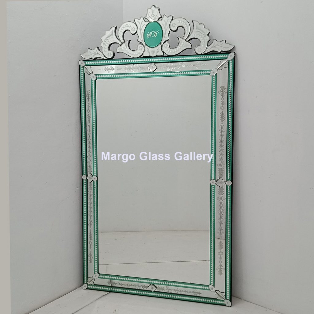 MG 080106 Venetian Mirror List Green Uk 185 cm x 100 cm – Handcrafted venetian mirror hand-etched glass with ornate frame handcrafted in Indonesia