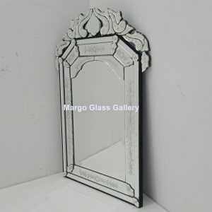 MG 080107 Venetian Mirror Wall Uk 60 cm x 85 cm – Artisan venetian mirror hand-etched glass with ornate frame handcrafted in Indonesia