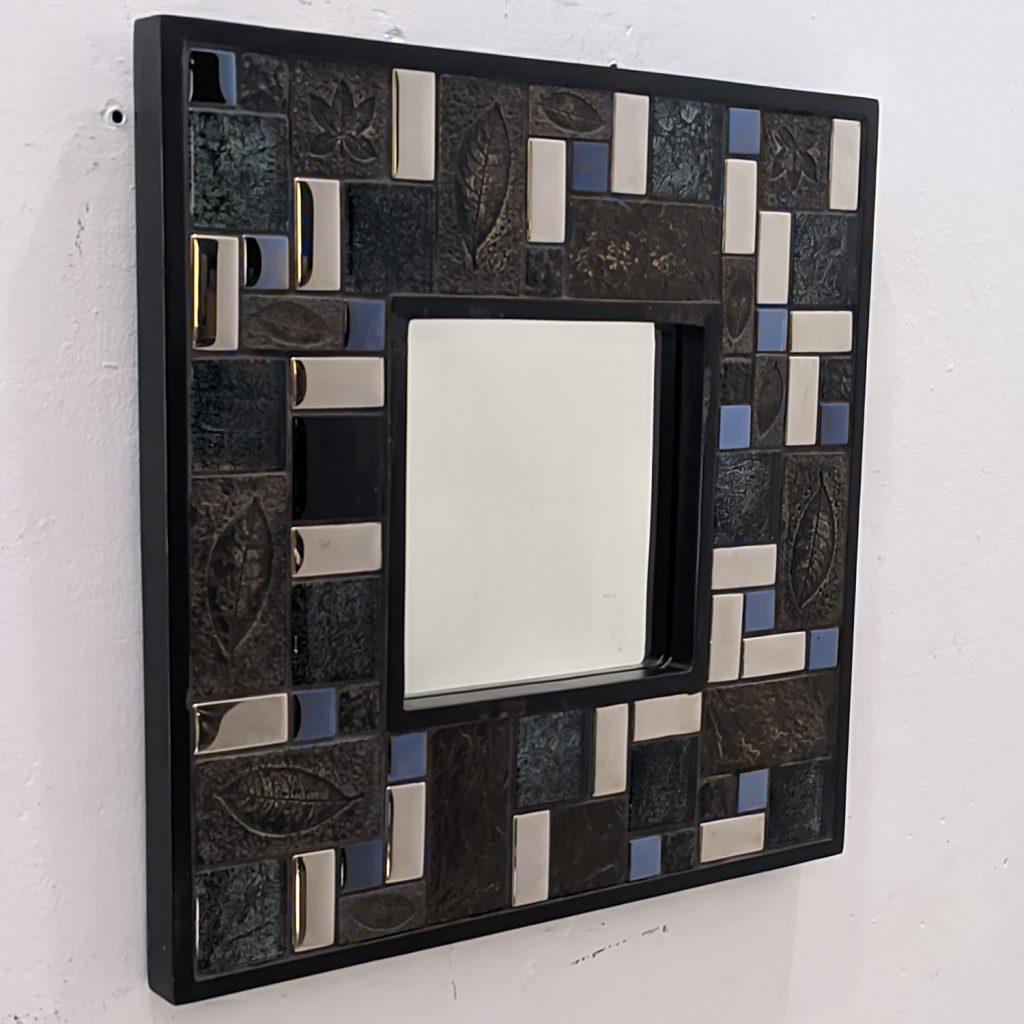MG 800001 Ceramic Wall Mirror Mosaic Decor Overal 42 cm x 42 cm kotak – Artisan decorative mirror mirror premium quality glass with ornate frame handcrafted in Indonesia