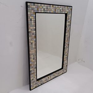 MG 800002 Ceramic Clasik Wall Decor Overal 42 cm x 42 cm kotak cermin 18 cm x 18 cm – Artisan handcrafted mirror premium quality glass with ornate frame handcrafted in Indonesia