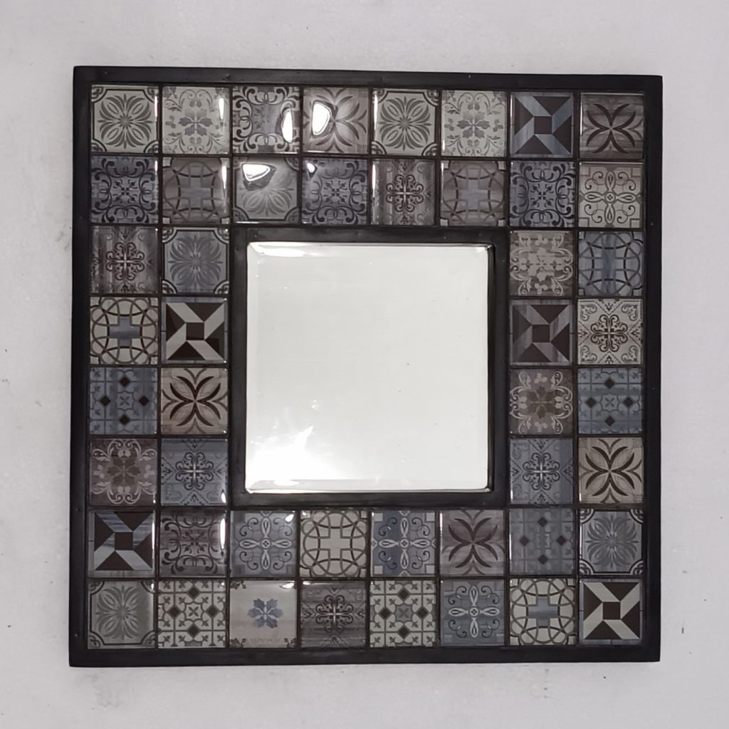 MG 800003 Ceramic Batik Mirror 42 cm x 42 cm kotak cermin 18 cm x 18 cm – Luxury decorative mirror mirror premium quality glass with ornate frame handcrafted in Indonesia