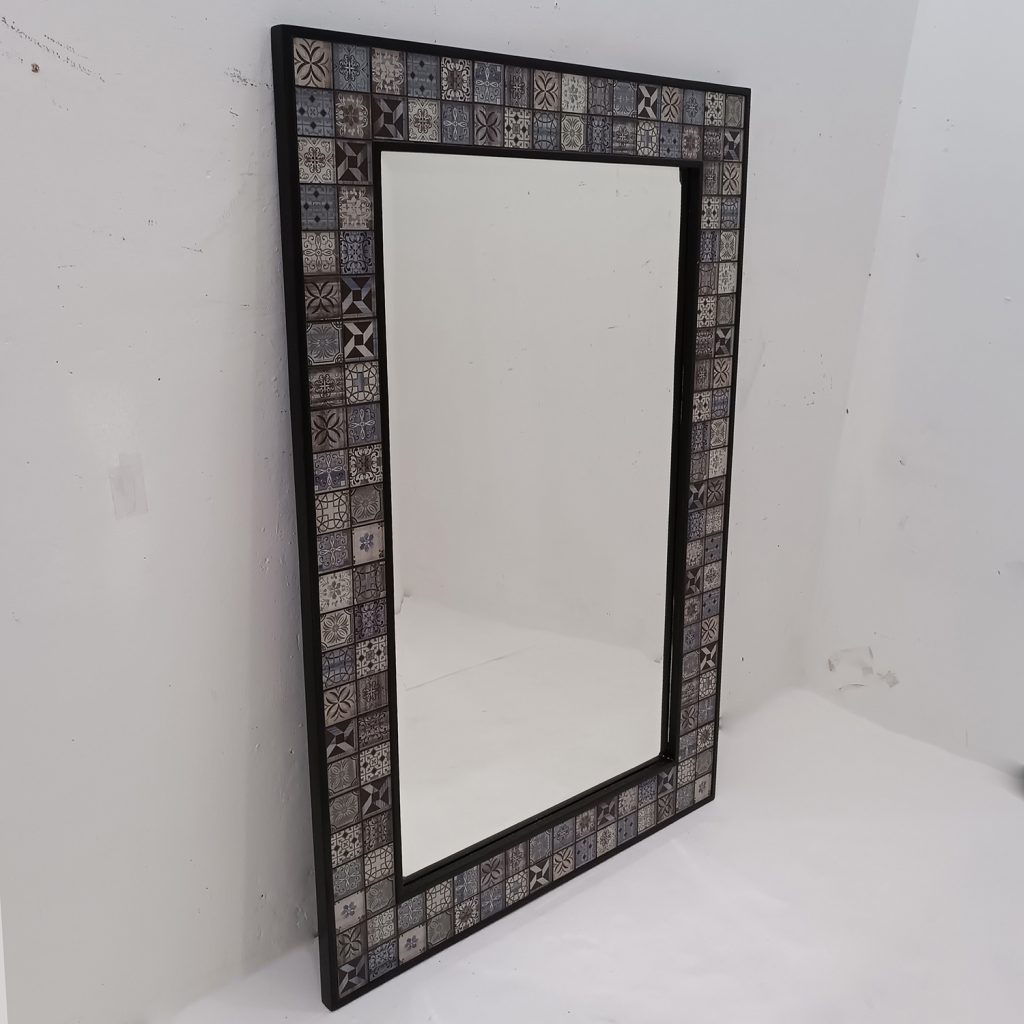 MG 800003 Ceramic Batik Mirror 42 cm x 42 cm kotak cermin 18 cm x 18 cm – Artisan decorative mirror mirror premium quality glass with ornate frame handcrafted in Indonesia