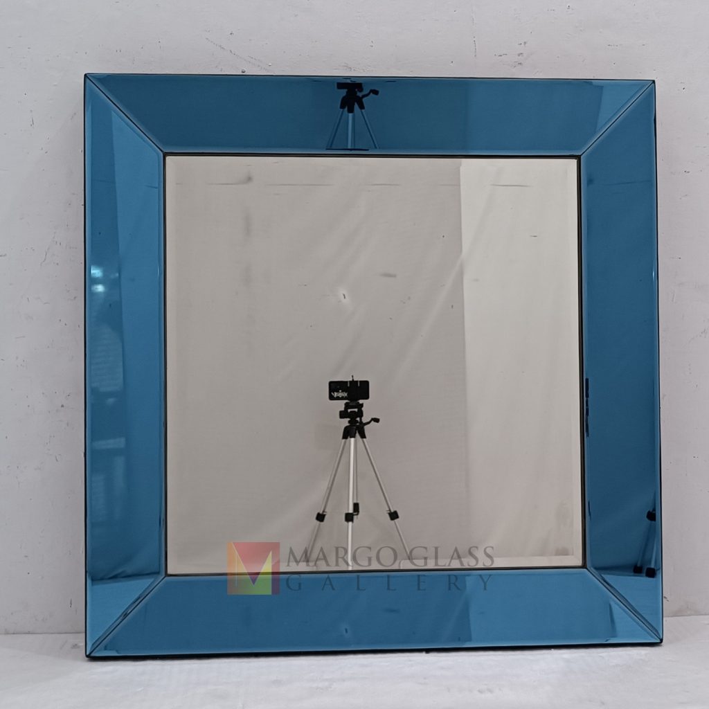 Modern Square Wall Mirror – Classic decorative mirror mirror premium quality glass with ornate frame handcrafted in Indonesia