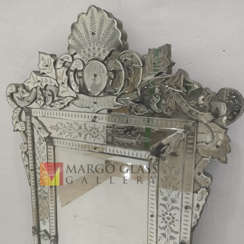 MG 080109 Venetian Mirror – Premium venetian mirror hand-etched glass with ornate frame handcrafted in Indonesia