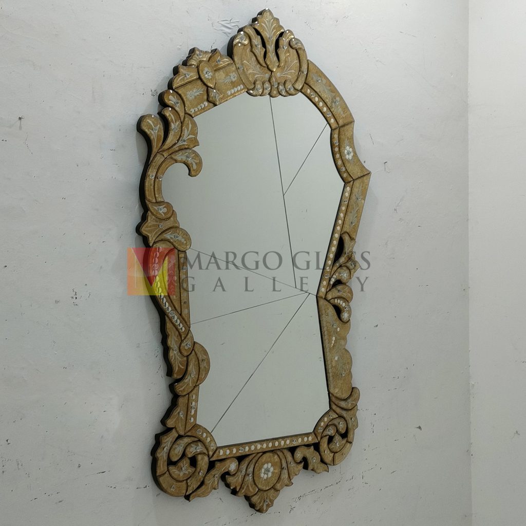 MG 080111 Venetian Mirror Gold Contemporer Size 135 cm x 83 cm – Artisan venetian mirror hand-etched glass with ornate frame handcrafted in Indonesia