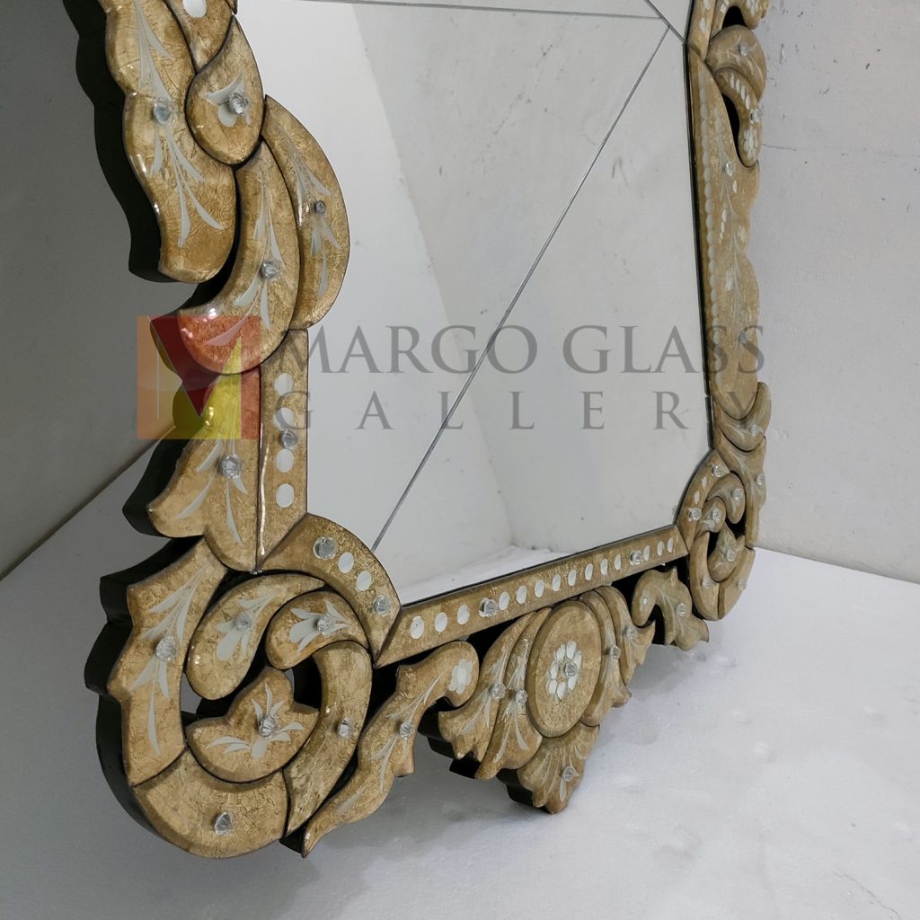 MG 080111 Venetian Mirror Gold Contemporer Size 135 cm x 83 cm – Premium venetian mirror hand-etched glass with ornate frame handcrafted in Indonesia