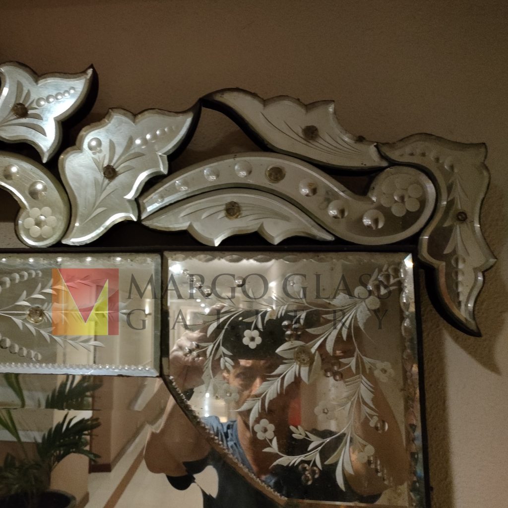 MG 080113 Horizontal wall Mirror 120 x 90 cm – Classic decorative mirror mirror premium quality glass with ornate frame handcrafted in Indonesia
