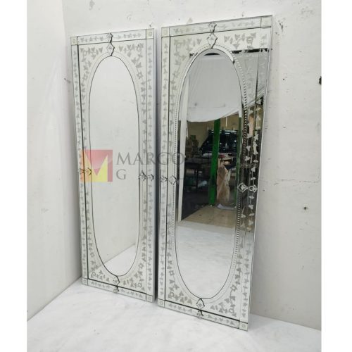Rectangle Venetian Wall Mirror – Classic venetian mirror hand-etched glass with ornate frame handcrafted in Indonesia
