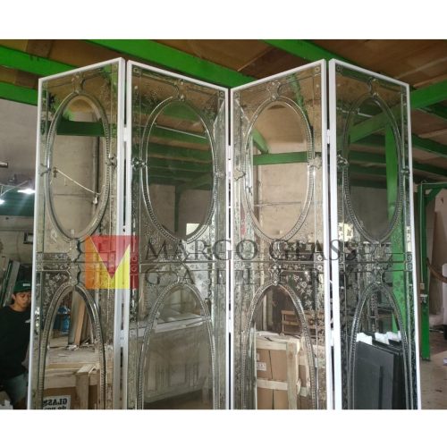 Rectangle Venetian Wall Mirror – Artisan venetian mirror hand-etched glass with ornate frame handcrafted in Indonesia