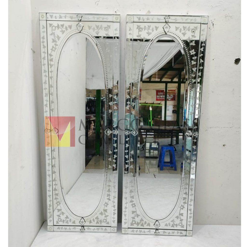 Rectangle Venetian Mirror – Handcrafted venetian mirror hand-etched glass with ornate frame handcrafted in Indonesia
