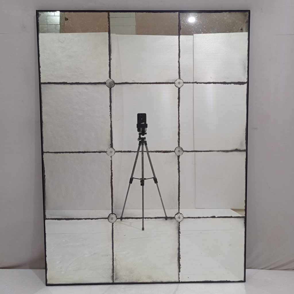 Antique Mirror Mozaic – Handcrafted antique mirror antique glass with gold frame handcrafted in Indonesia