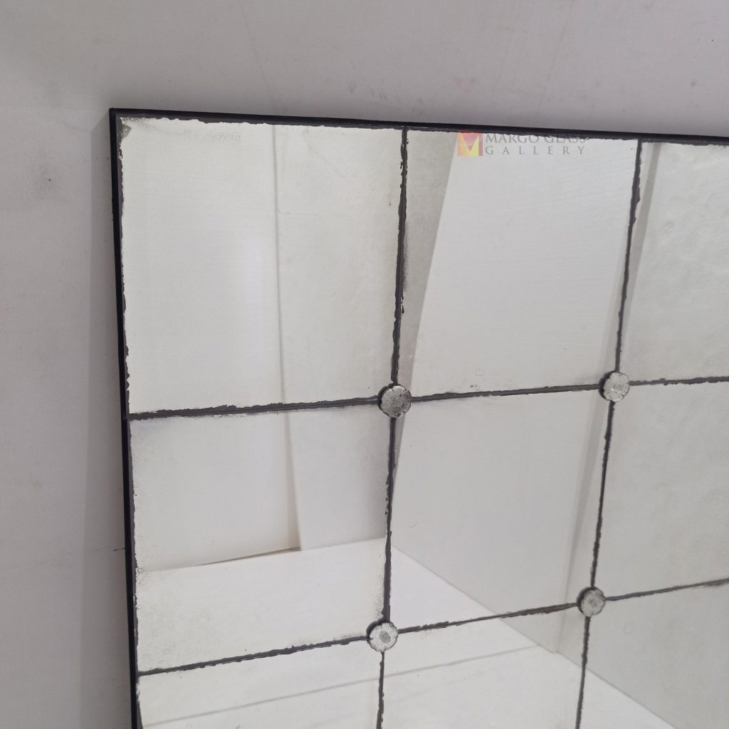 Antique Mirror Mozaic – Elegant antique mirror antique glass with gold frame handcrafted in Indonesia