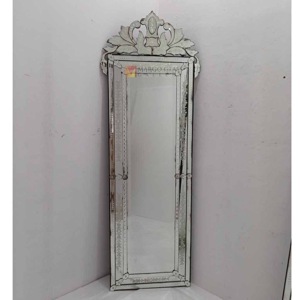 Antique Venetian Mirror – Classic venetian mirror hand-etched glass with ornate frame handcrafted in Indonesia