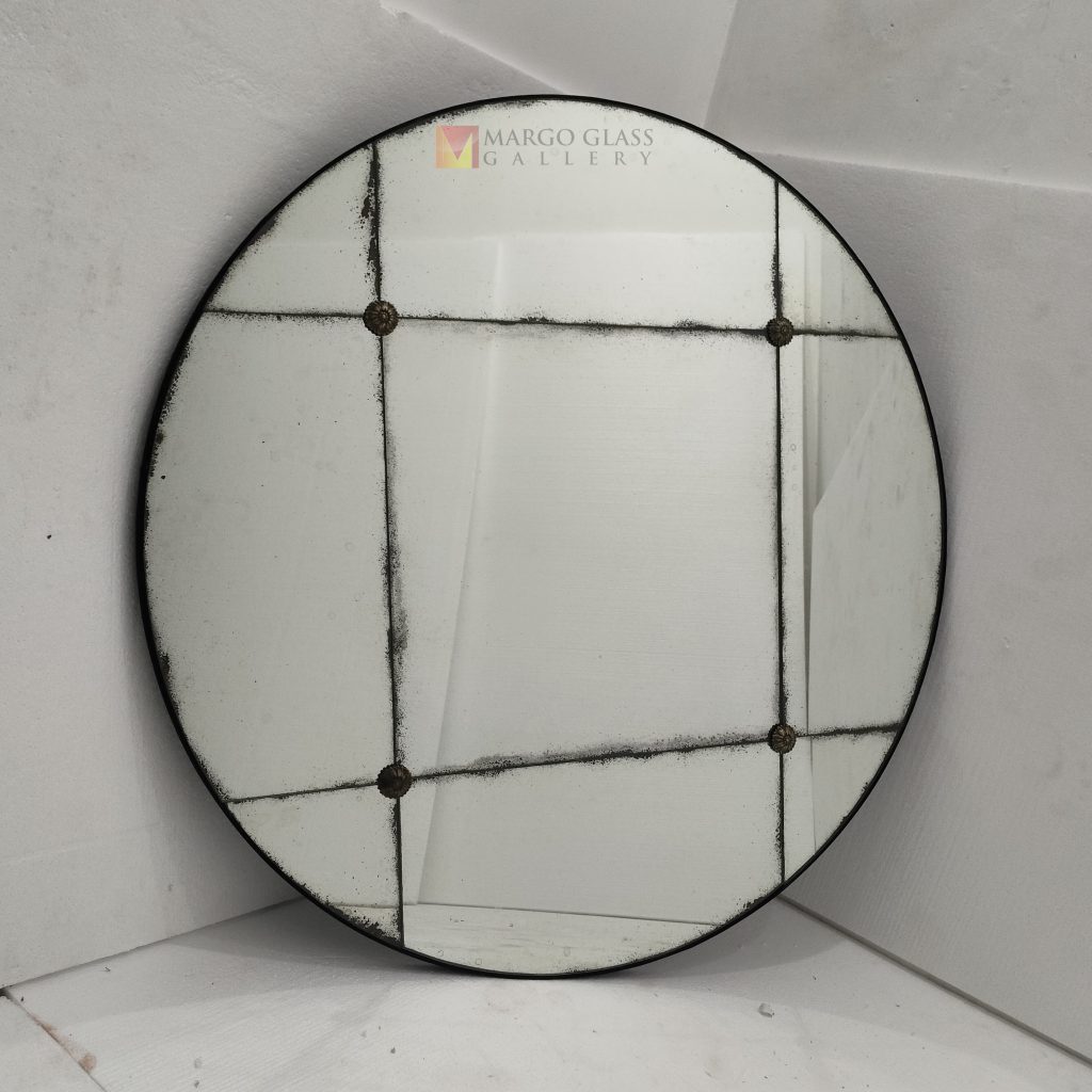 Round Mosaic Antique – Elegant antique mirror antique glass with gold frame handcrafted in Indonesia