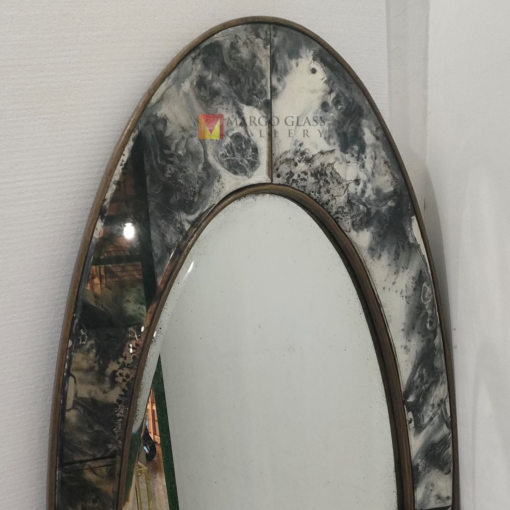 Long Oval Antique Mirror – Handcrafted antique mirror antique glass with gold frame handcrafted in Indonesia