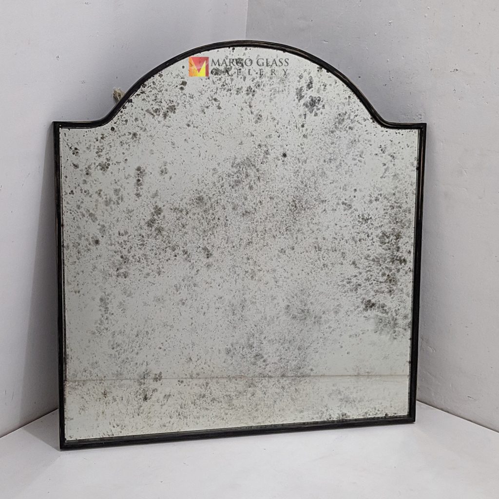 Antique Mirror – Elegant antique mirror antique glass with gold frame handcrafted in Indonesia