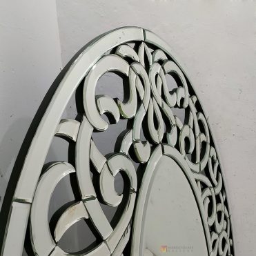 Oval Wall Mirror Ribbon