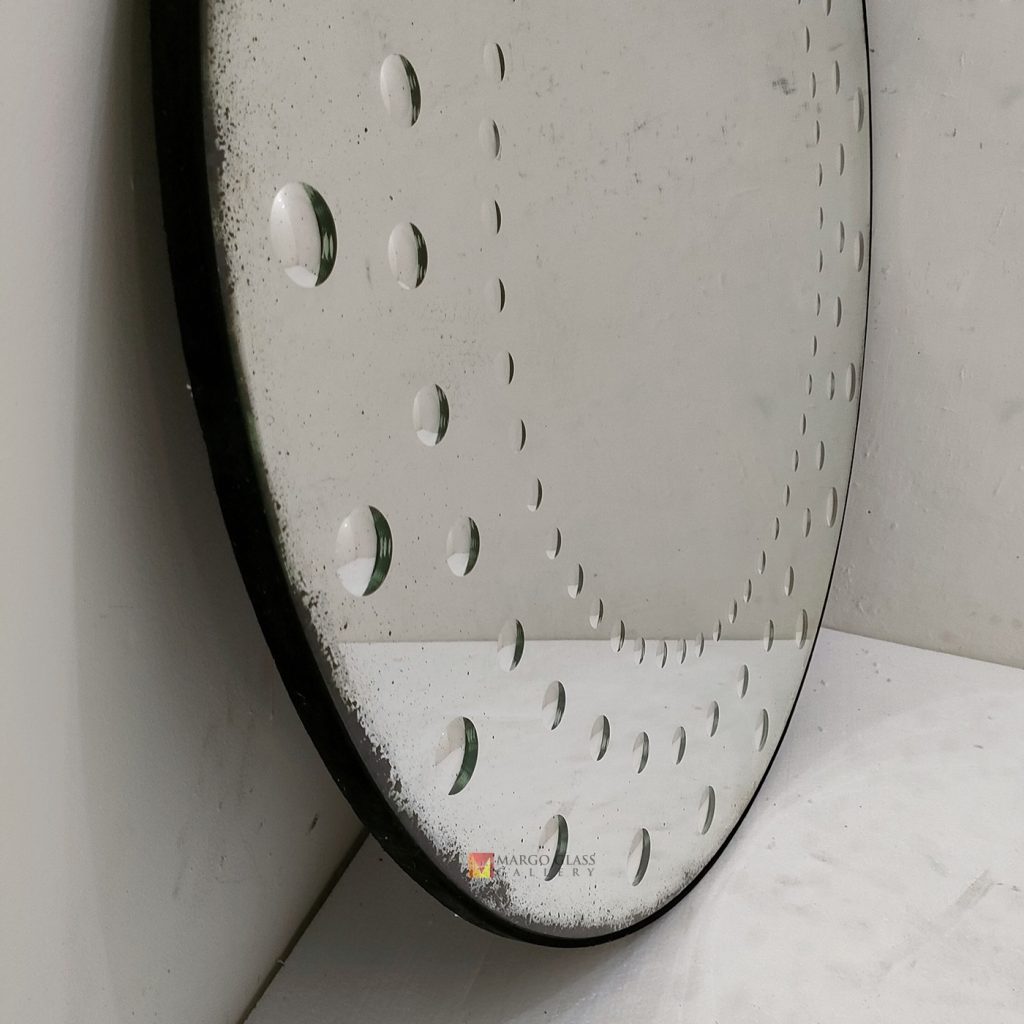 Antique Round Wall Mirror Bubble – Artisan antique bubble mirror antique glass with ornate silver frame handcrafted in Indonesia
